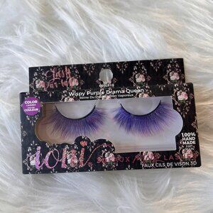 Purple false eyelashes